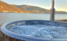 Relaks pokoje nad jeziorem